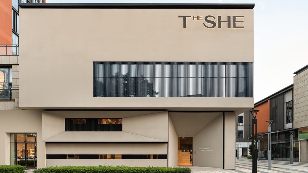 THE SHE ECO-SCAPE BEAUTY SALON: A LUXURIOUS PRIVATE RETREAT DESIGNED BY WOMEN, FOR WOMEN
